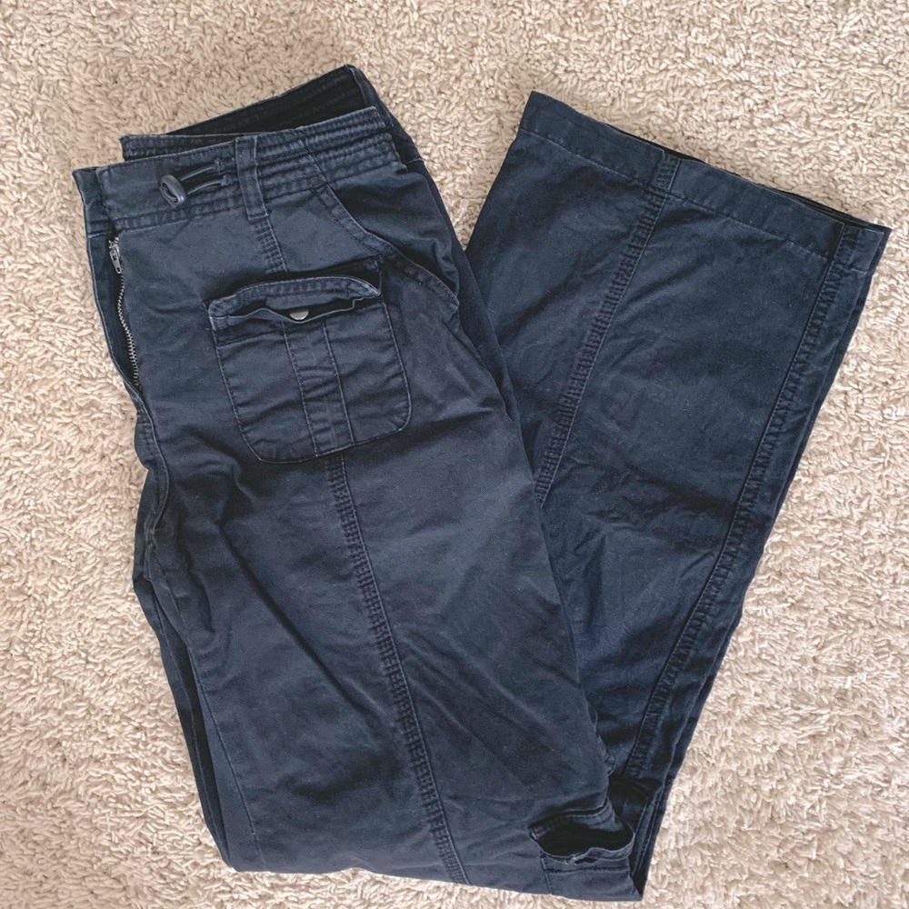Brandy Melville Kim cargo pants